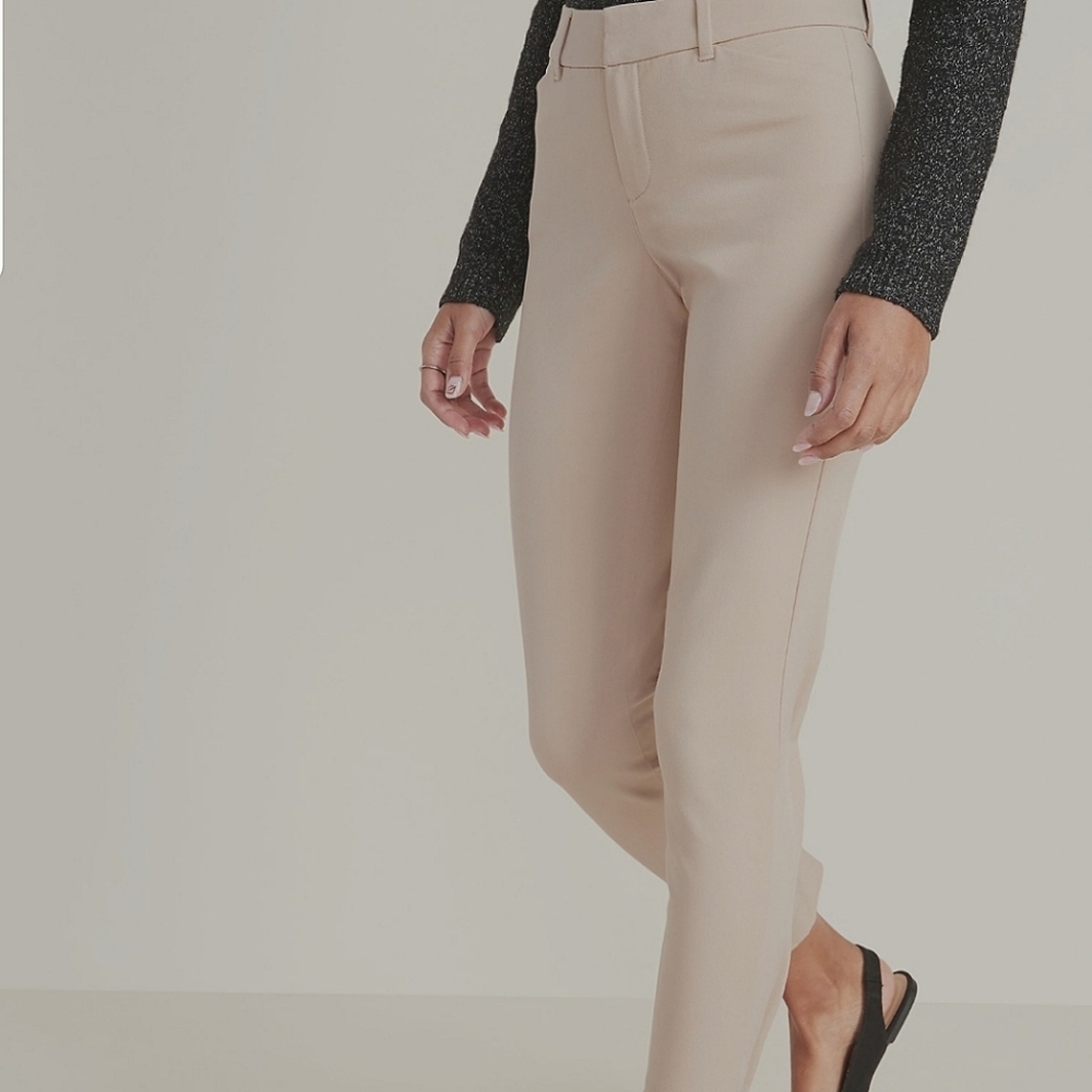 Old Navy Mid Rise Tan Pixie Pants NWT Size 2